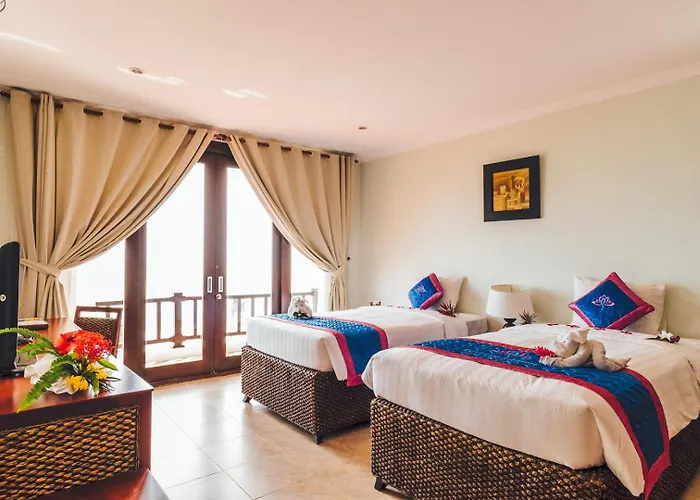Lotus Muine & Khu nghỉ mát 4*