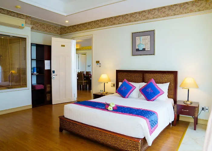 Lotus Muine & Khu nghỉ mát Phan Thiết